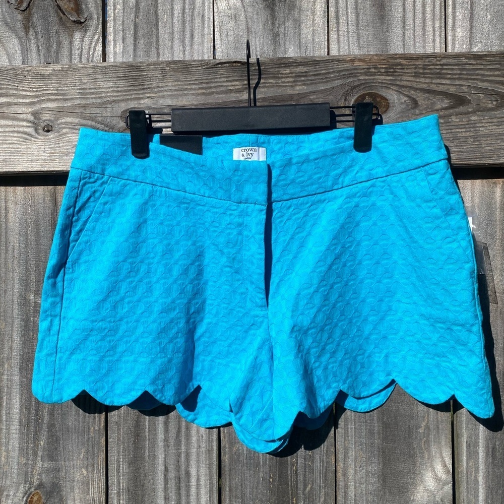 Crown & Ivy Women's Blue Scalloped Shorts NWT Size 12P